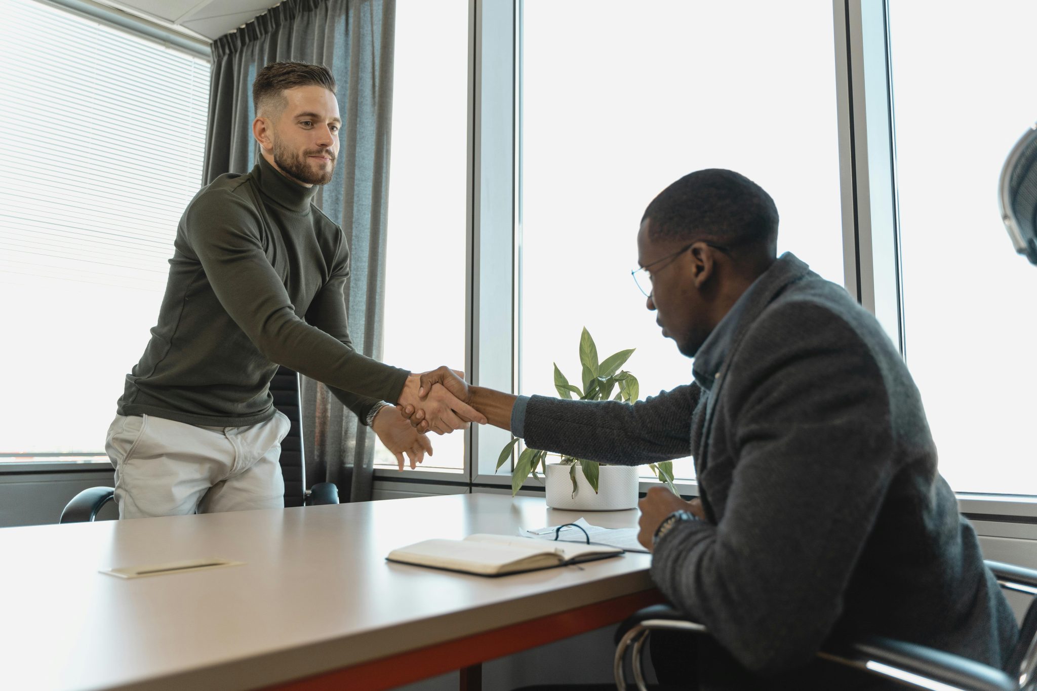 what to bring to a job interview